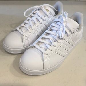 Adidas Grand Court 2.0 Sneakers women’s 7.5